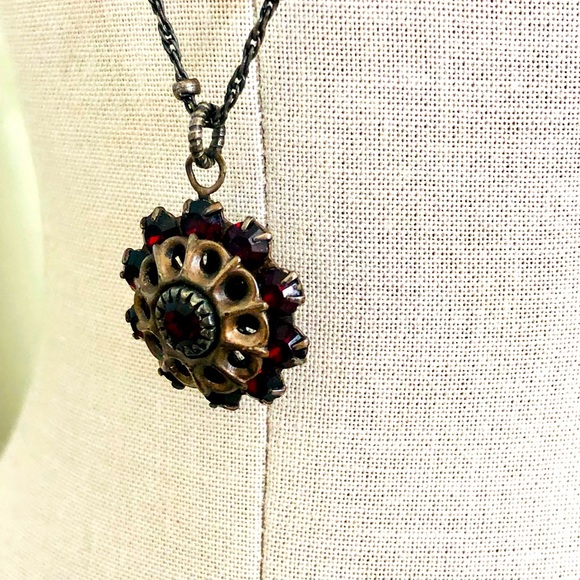 Vintage LIZ PALACIOS Garnet Necklace 🥀 - Picture 6 of 17